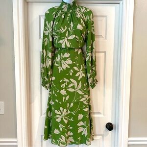 Maggie London  Floral Mock Neck Midi Dress Size 6